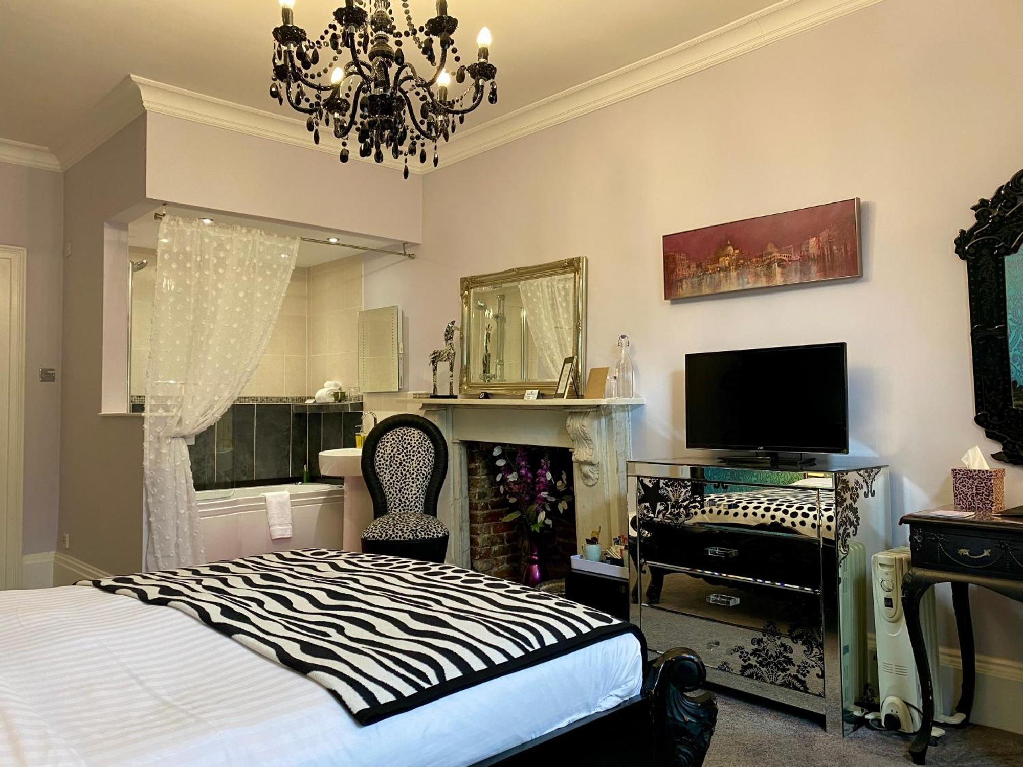 House Of Agnes Hotel Кентърбъри Екстериор снимка