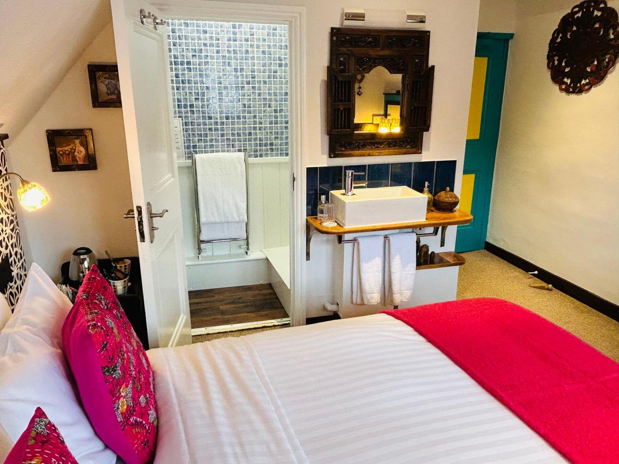 House Of Agnes Hotel Кентърбъри Екстериор снимка