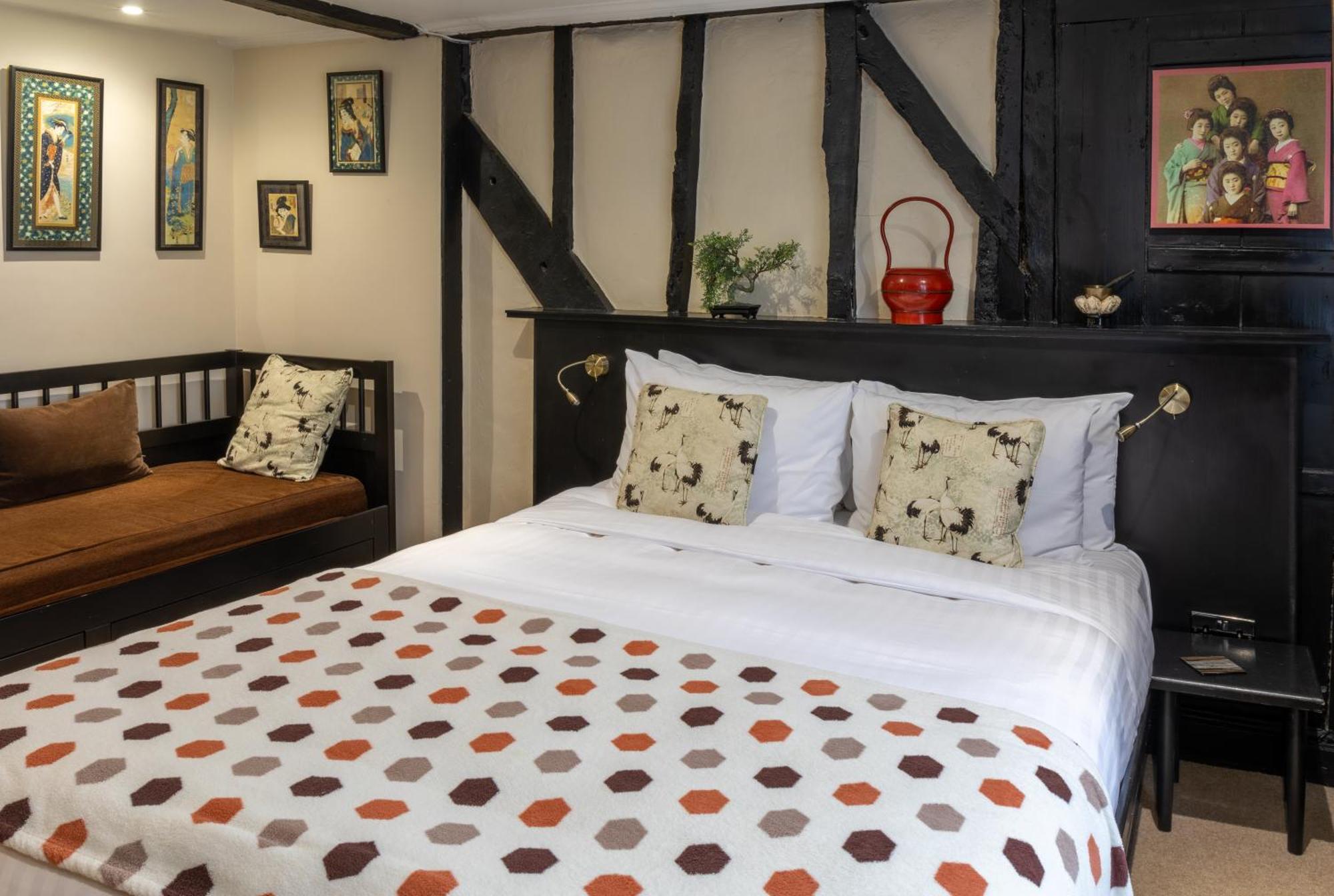 House Of Agnes Hotel Кентърбъри Екстериор снимка