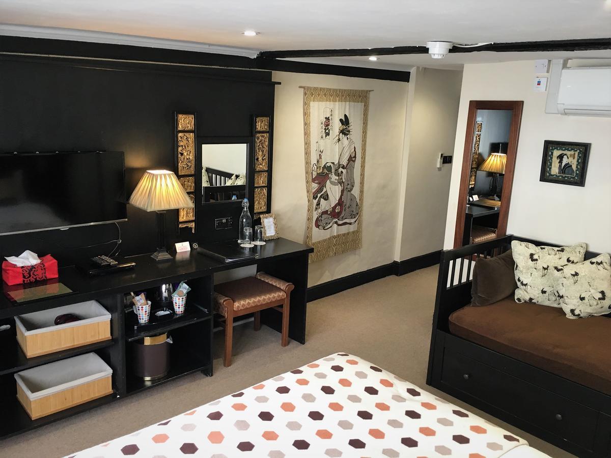 House Of Agnes Hotel Кентърбъри Екстериор снимка